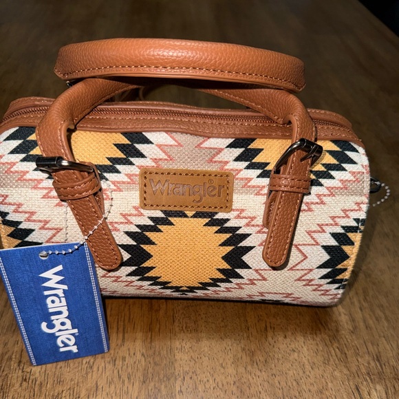 Wrangler Handbags - NEW WRANGLER SOUTHERN AZTEC CANVAS BARREL SATCHEL REMOVABLE CROSSBODY STRAP